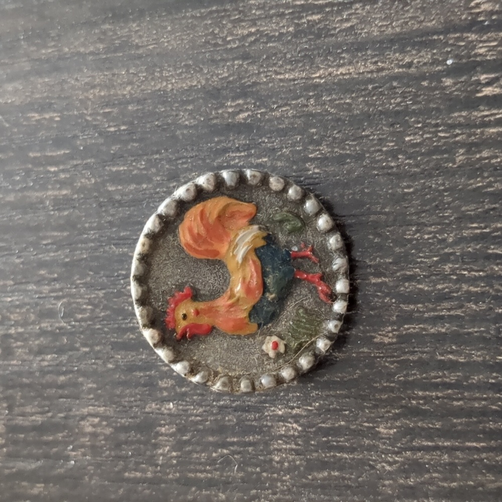 Vintage Painted Rooster Round Brooch Pin